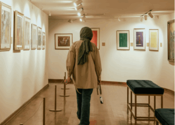 Bolehkah Menggunakan Gedung Non-Muslim untuk Pentas Seni?