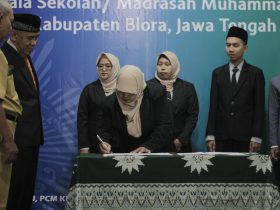 Regenerasi Kepemimpinan, 8 Kepala Sekolah dan Madrasah Muhammadiyah Blora Resmi Dilantik
