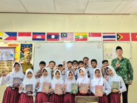 Menebar Cahaya Islam: Lazismu Blora Salurkan Sedekah Mushaf Al-Qur’an untuk Siswa SDN Sendangrejo