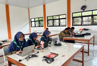 Siswa SMP dan SMA At-Tajdid Blora Juara Olimpiade Bahasa Arab 2026